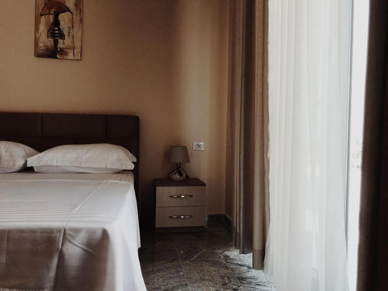 Corner Hotel Velipojë
